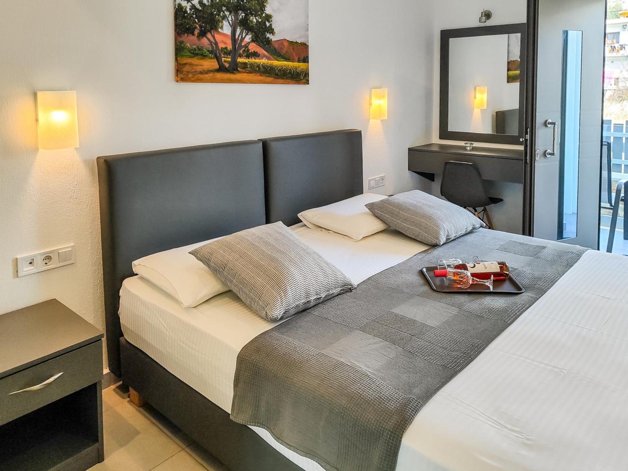 Apartment Anna And Jimmy's Skiathos Town